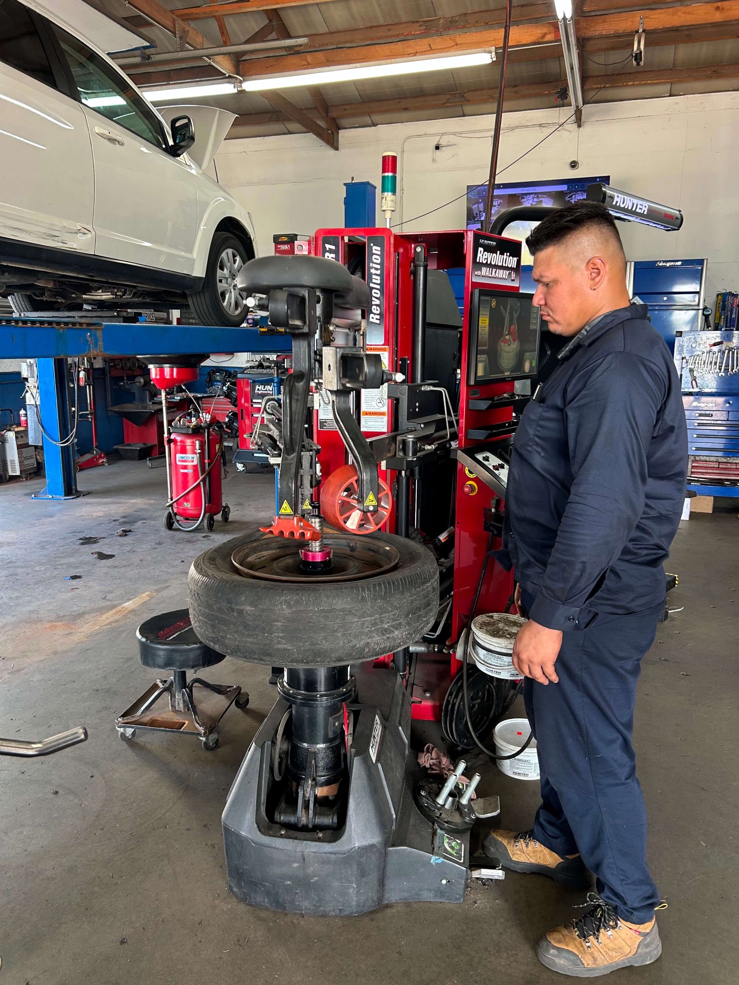 Tire changer in operation